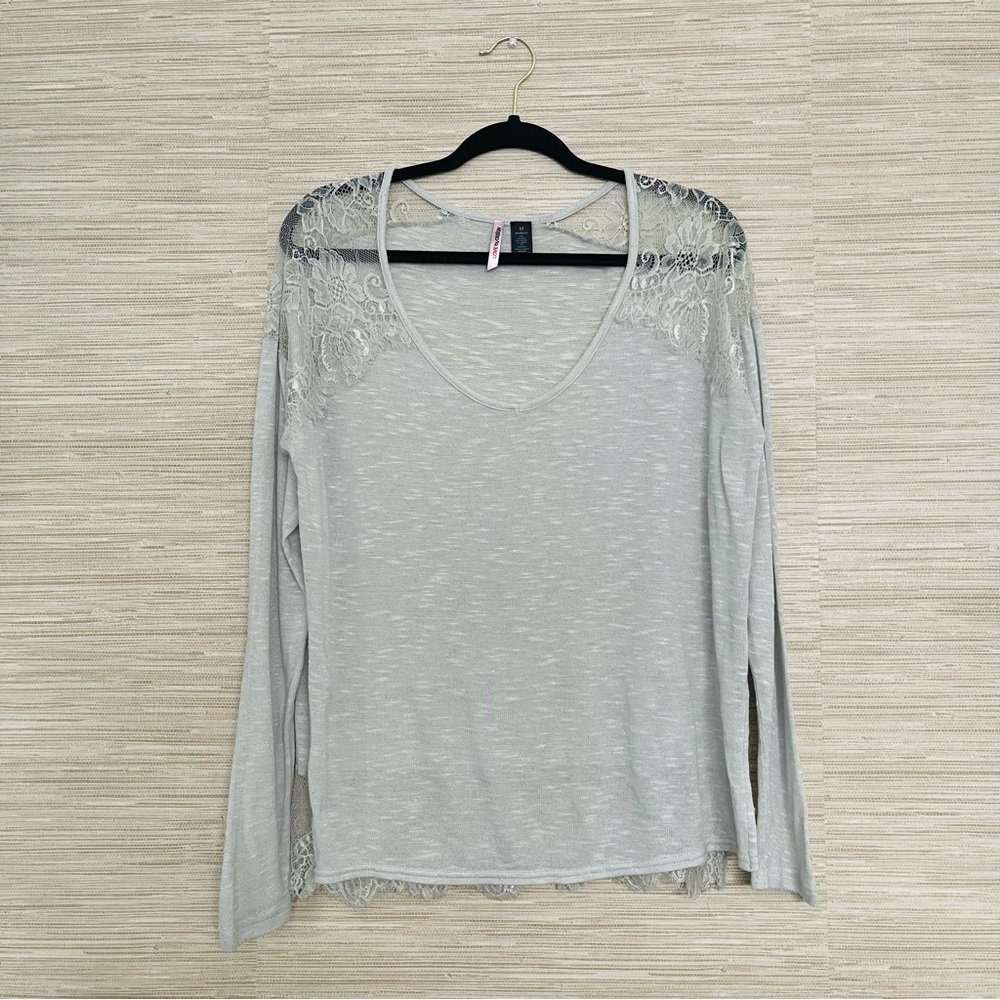 LOVE by Design Long Sleeve Top